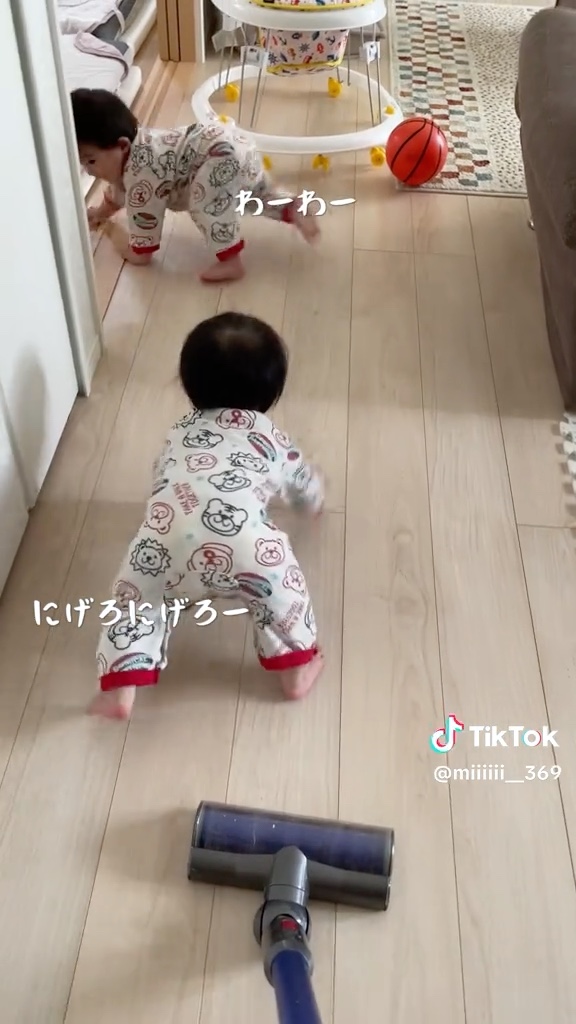 逃げる姿がかわいい