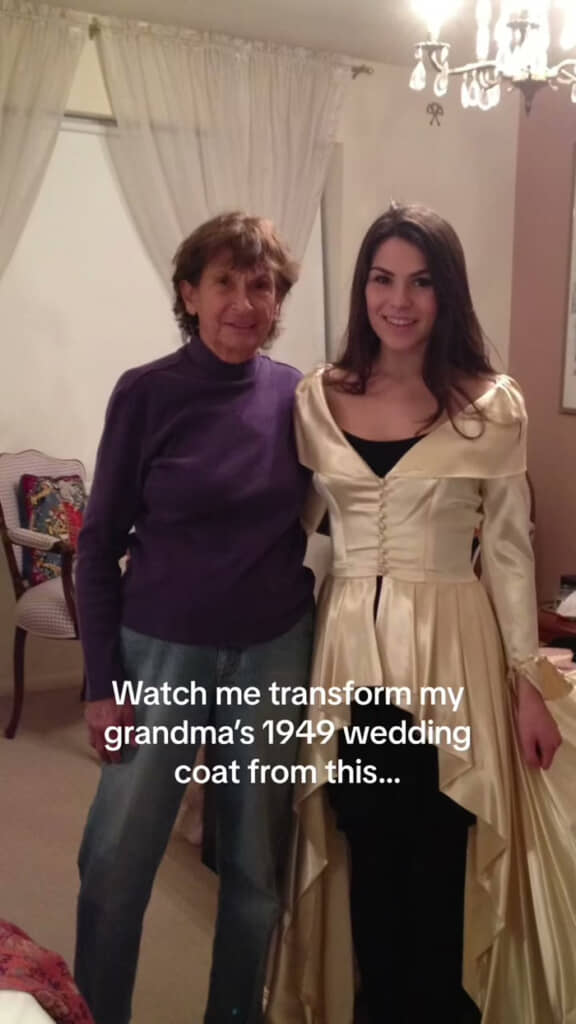 【ビフォー】古～い衣装を修復