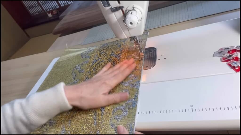 着物の帯をリメイクしてリュックを作る方法