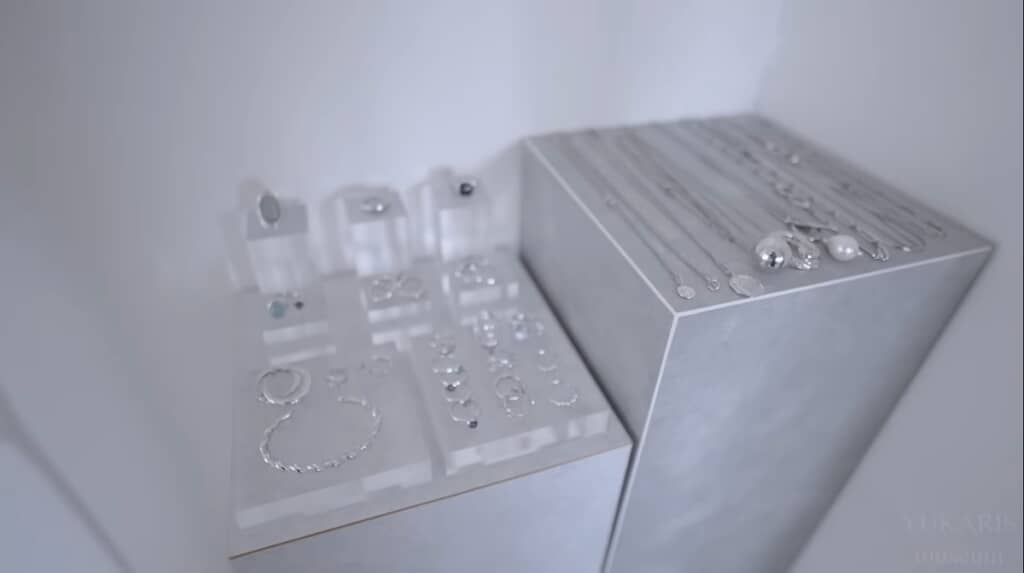 展示品のように並ぶのはデザインした作品たち！　どれも素敵！