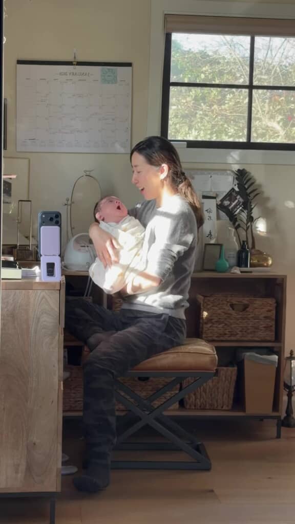 45歳で高齢出産したママと赤ちゃんのツーショット