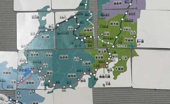 大部分は正しく組み合わされている日本地図ですが……