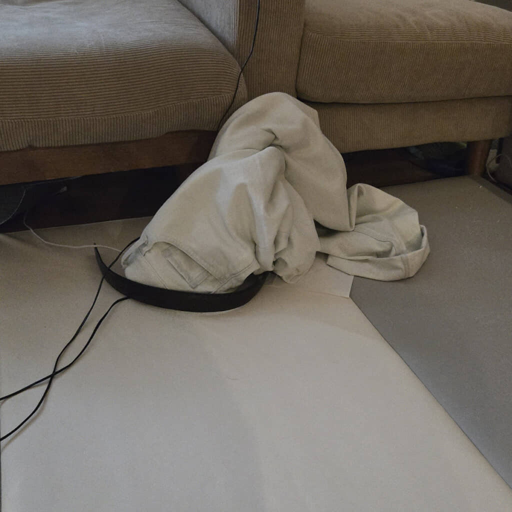 猫ちゃんが尻尾だけ出しているのかと思ったら……