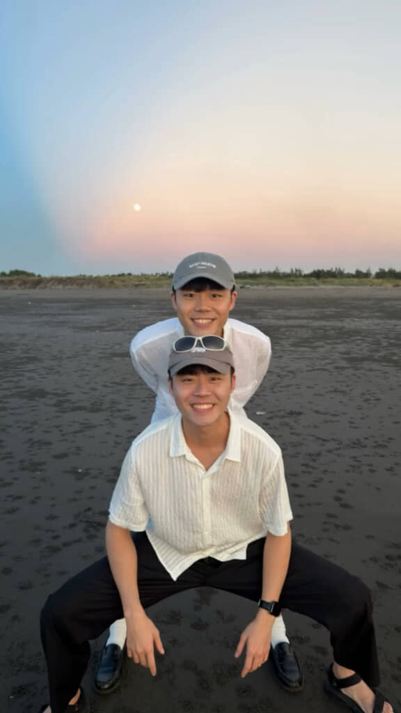 ときにはお揃いコーデも披露