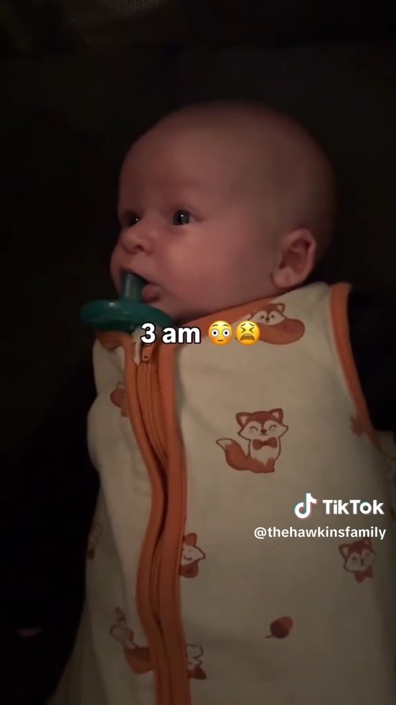 夜になったら目がパッチリ。お昼に眠りすぎたかな？