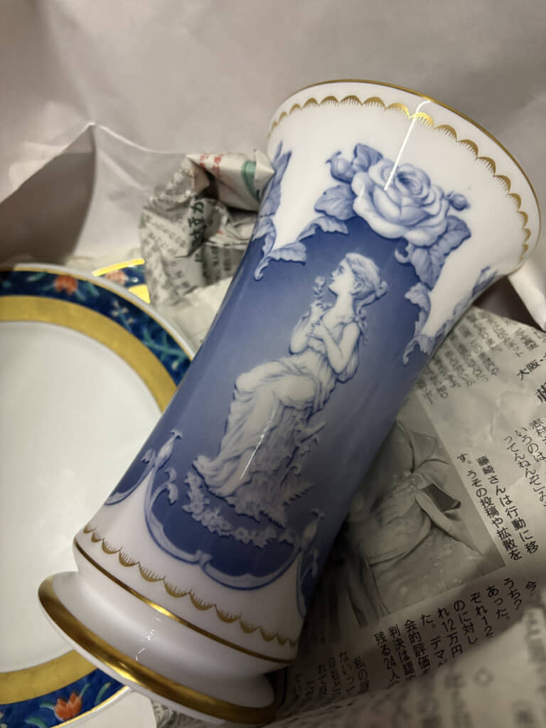 250円の中古品にしてはきれいな花瓶