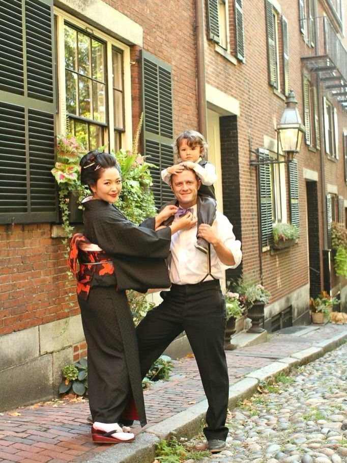 11年前の家族。ママの和装がステキ