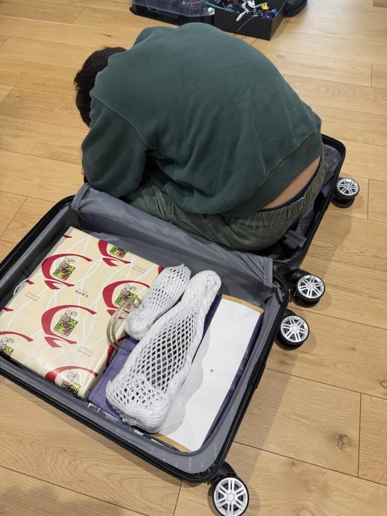 大きな荷物が登場!?