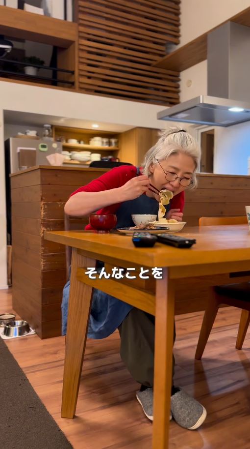 おいしそうに食べるりさねーぜさん