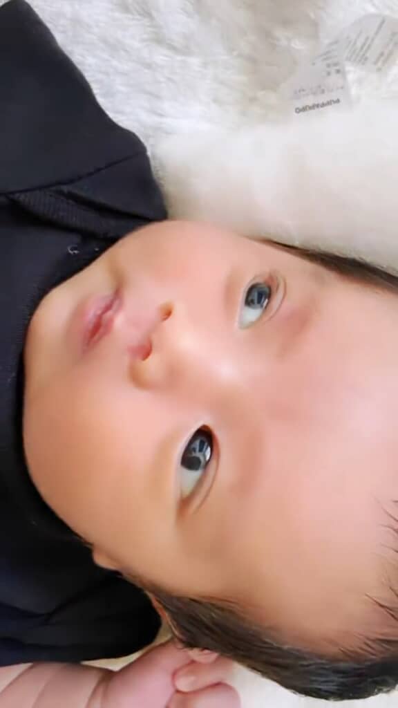 パッチリおめめが印象的