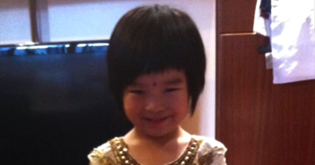 控えめな笑顔の4歳女子→14年後…… 「女神だね」「大きな変化」驚がくの成長結果が110万再生【海外】(1/3) | ライフスタイル ねとらぼ