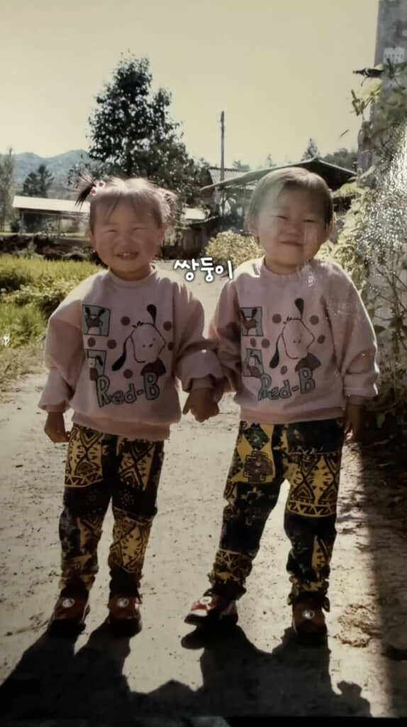 おそろいコーデでニコニコ