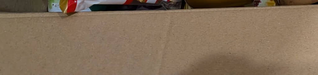 遠くで暮らす息子のために、お母さんが仕送り荷物に詰めたのは……