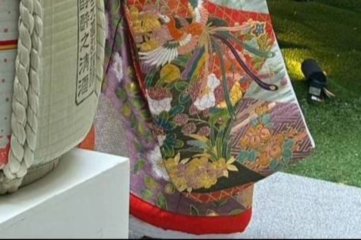 結婚式で夫が選んでくれた“色打掛”を着たら…… 目を奪われる姿に「なんか泣けた」「めちゃめちゃ綺麗」 | ライフスタイル ねとらぼ