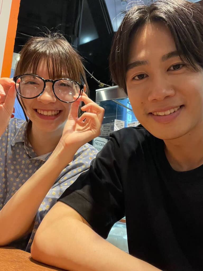 にっこり自然な笑顔です