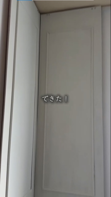 装飾板を壁につけた