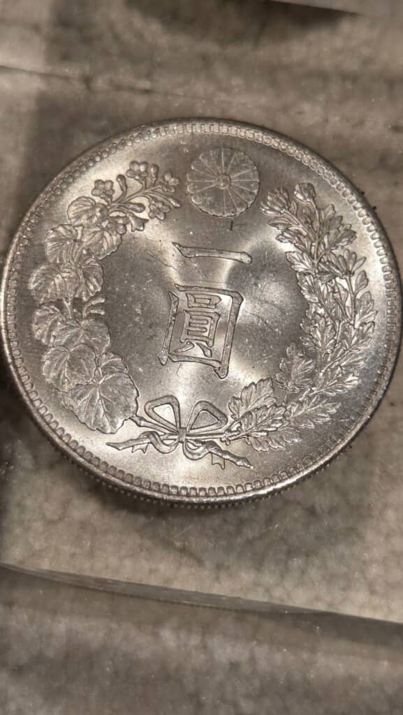 一圓の文字が印象的