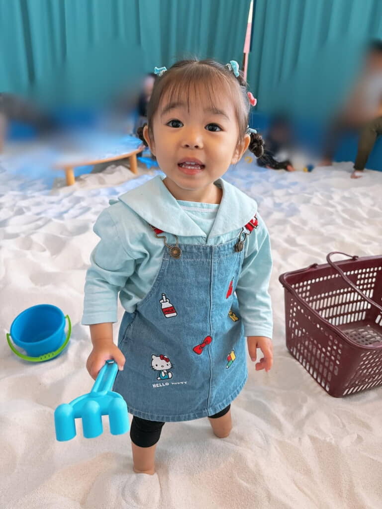 とても愛らしいジャンパースカートが……