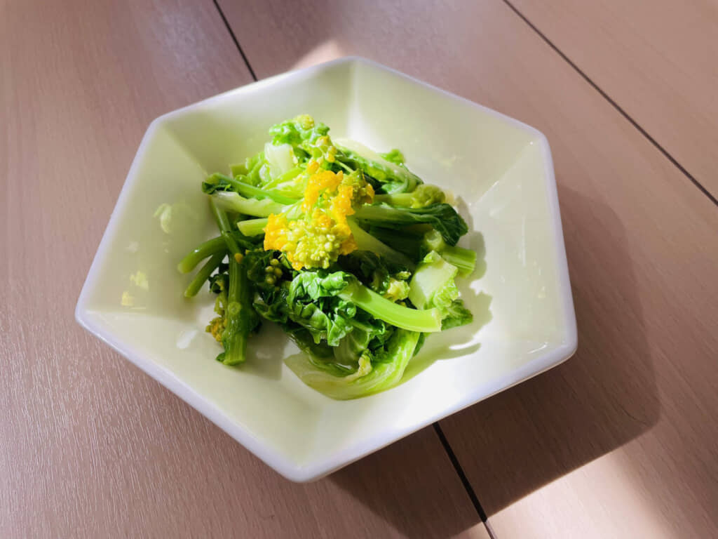 収穫した白菜の菜の花で作ったおひたし