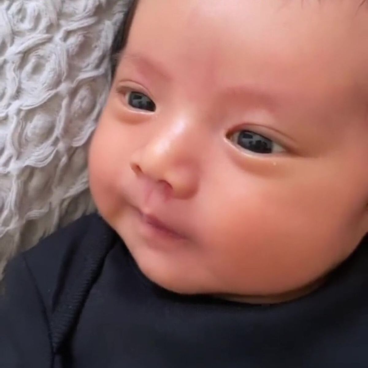 ママ「新生児期が1番イケメンだった」→3年後……　想像を超える姿に「まあまあな声量の声出た」「奇跡」と560万再生 | ライフスタイル ねとらぼ