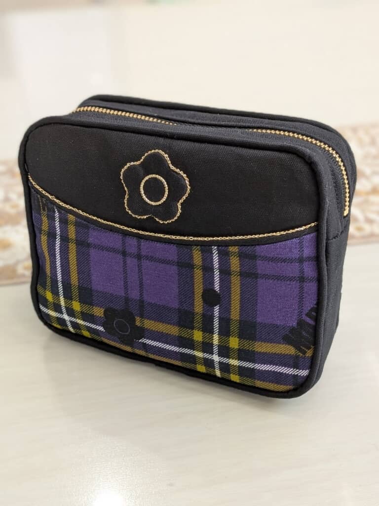 余った生地でポーチも制作