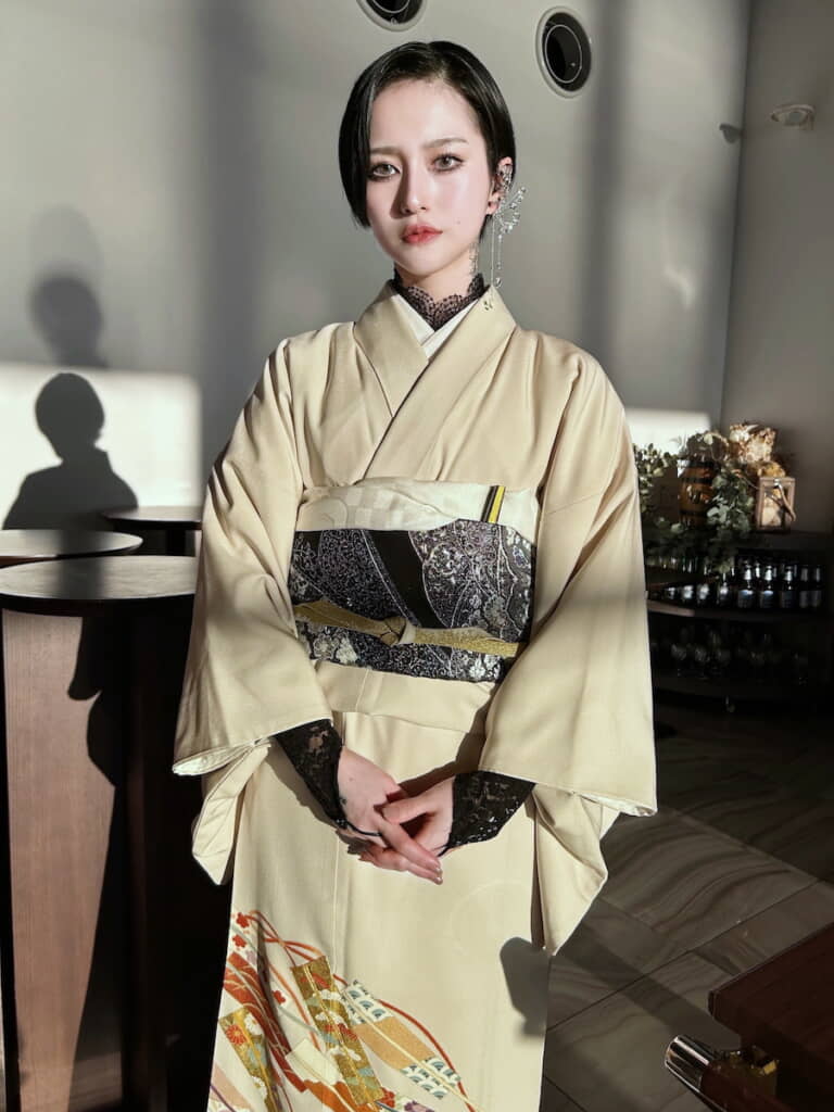 独自の着物コーデで兄の結婚式に出席