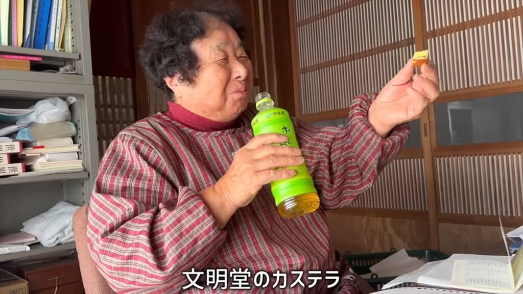 おやつはカステラでした