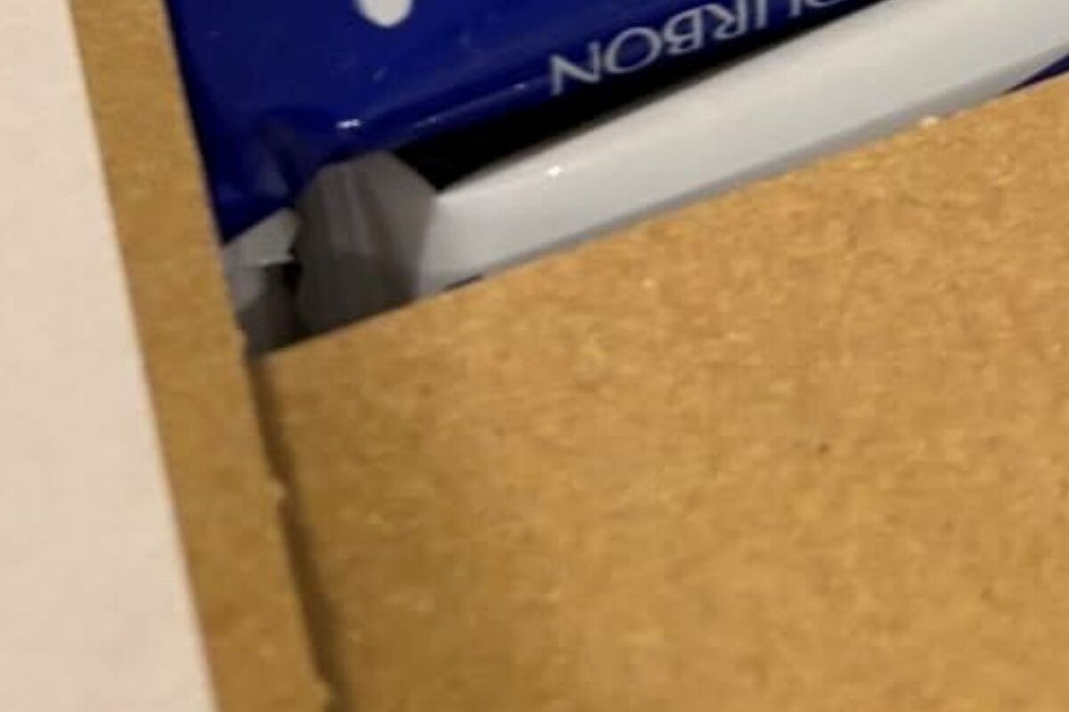 アルフォートの“濃い青”が好きな夫婦→いつも取り合いになるので……　夫の購入品に驚き「こんなにたくさん」「最高」 | ライフスタイル ねとらぼ