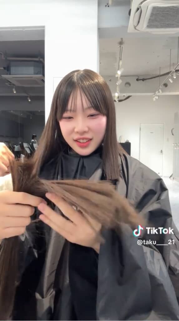 後ろ髪もバッサリ