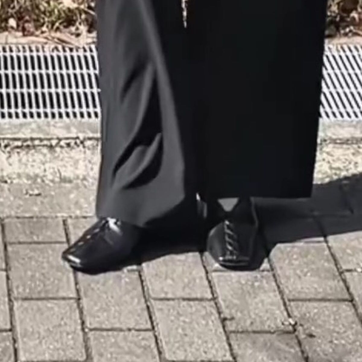 息子の卒入学式→ママが全身ユニクロで行ったら……　驚きのコーデに「これ良い！」「素敵」「UNIQLO最強説」と70万再生 | 女性 ねとらぼ