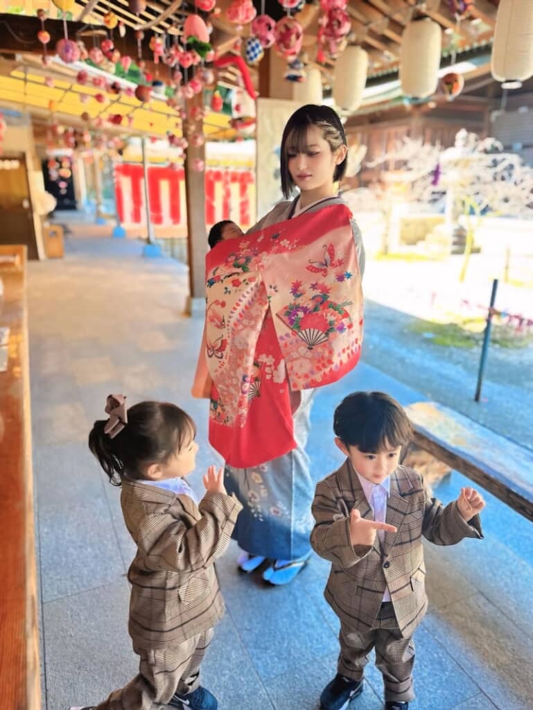 かわいらしい双子ちゃん