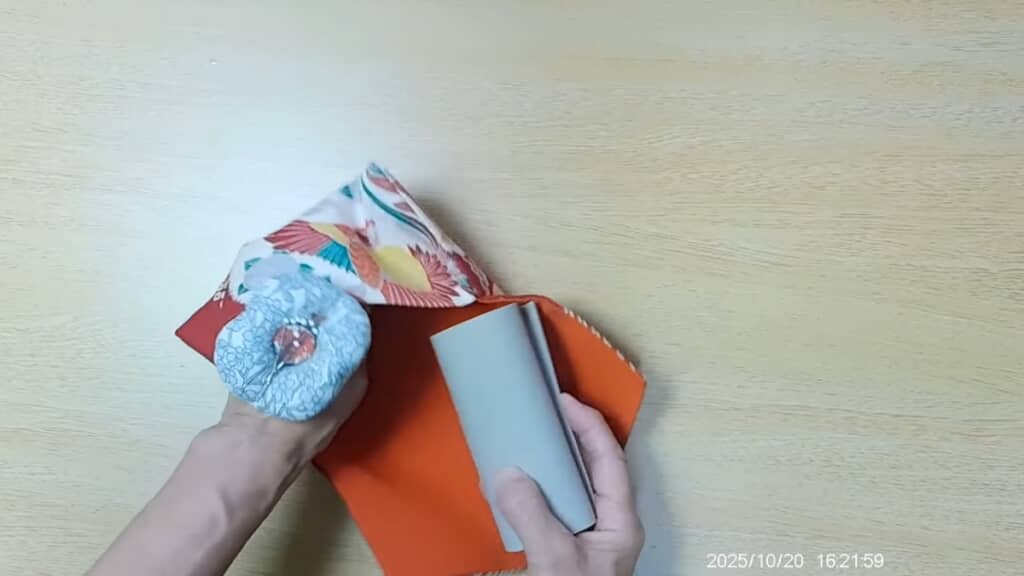 中に厚紙を入れて完成！