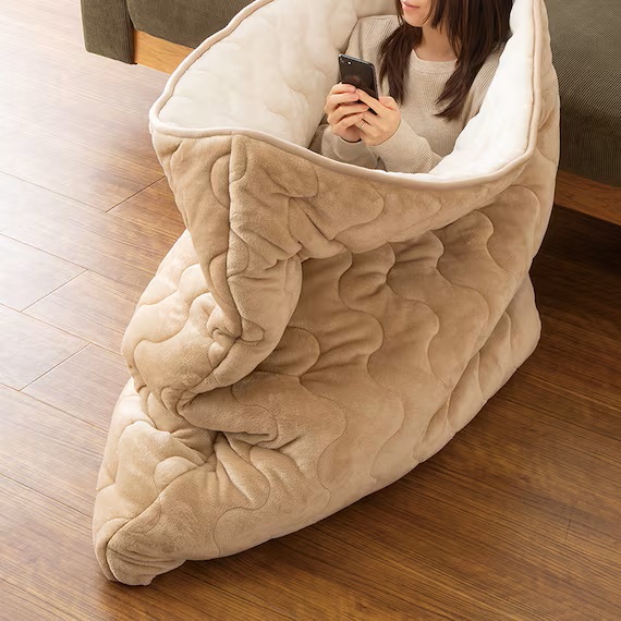 全身包まれて入れるブランケット（画像出典：ニトリ公式通販 ニトリネット）