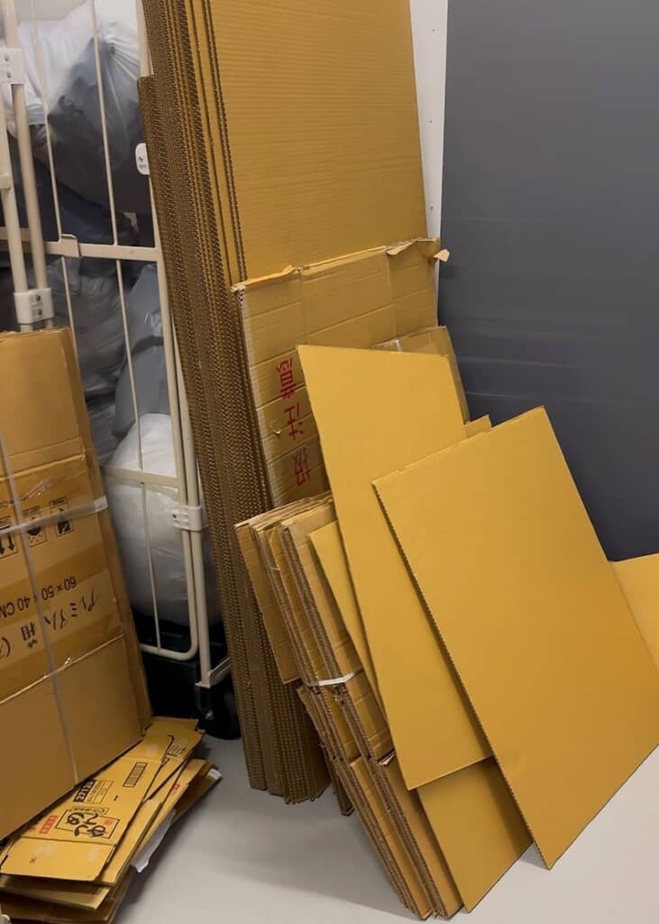 捨ててしまう段ボールを再利用してゲームを制作