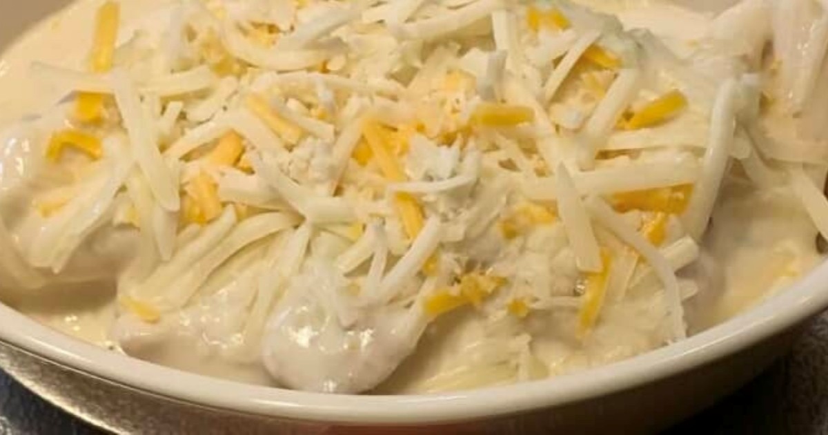 グラタンを作ったママ「ふぅ、チーズギリギリ足りてよかった」→よく見ると……「あれ？？　あれれ？？？」「た、足りて…る？」（1/2） | グルメ ねとらぼ