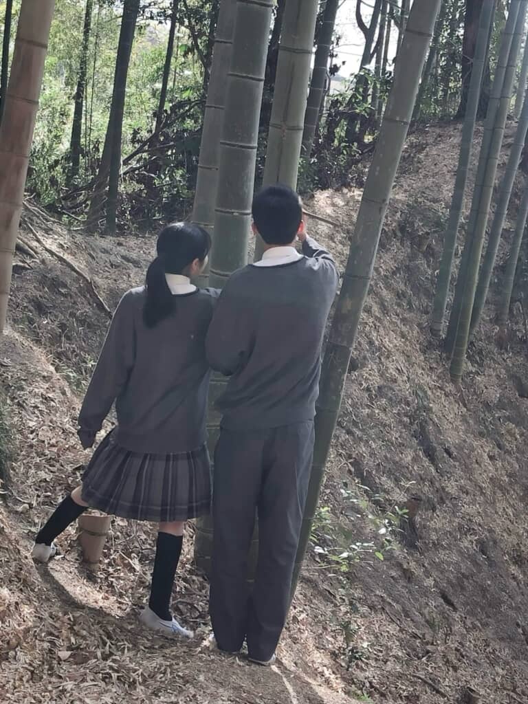 席が隣の同級生だった葛西潤夫婦の高校生時代