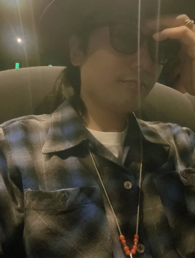 憧れのキムタクファッションで全身を固めた田中さん