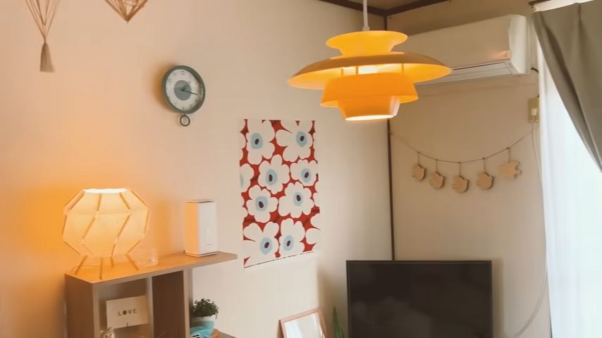 マリメッコなど北欧のものをディスプレイ