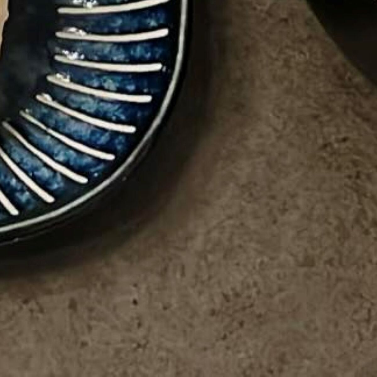 連絡なしに夫が急遽帰宅→「少し腹たった」妻が用意したのは……　衝撃の食卓に「すげぇ」「これ出てきたら泣くぞ」 | グルメ ねとらぼ