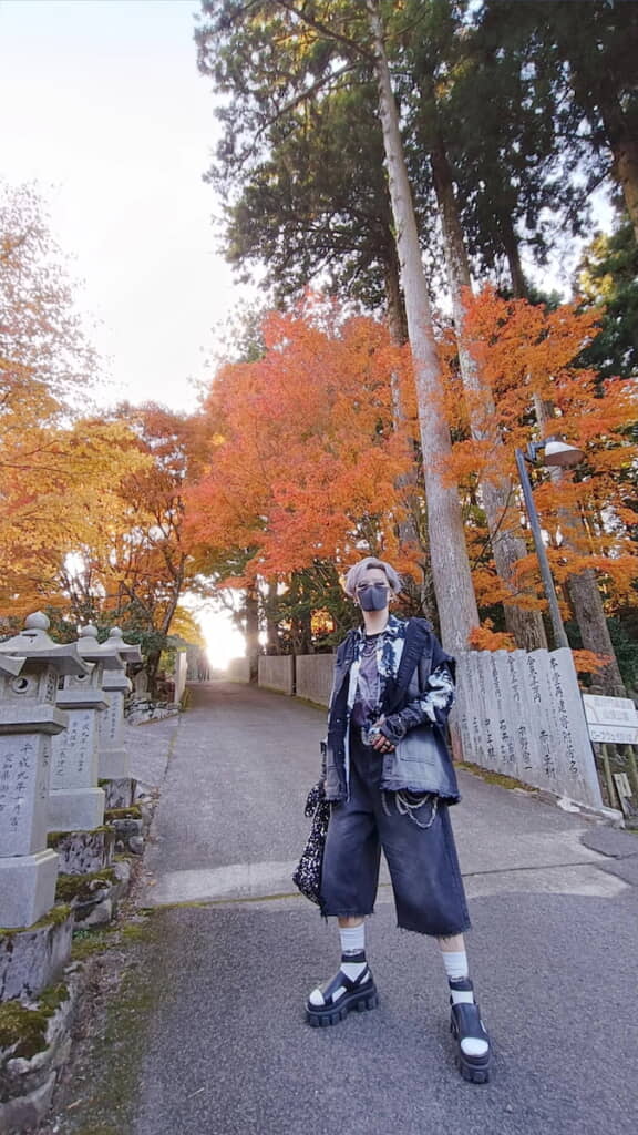 柄物もセンスよくトータルコーディネート