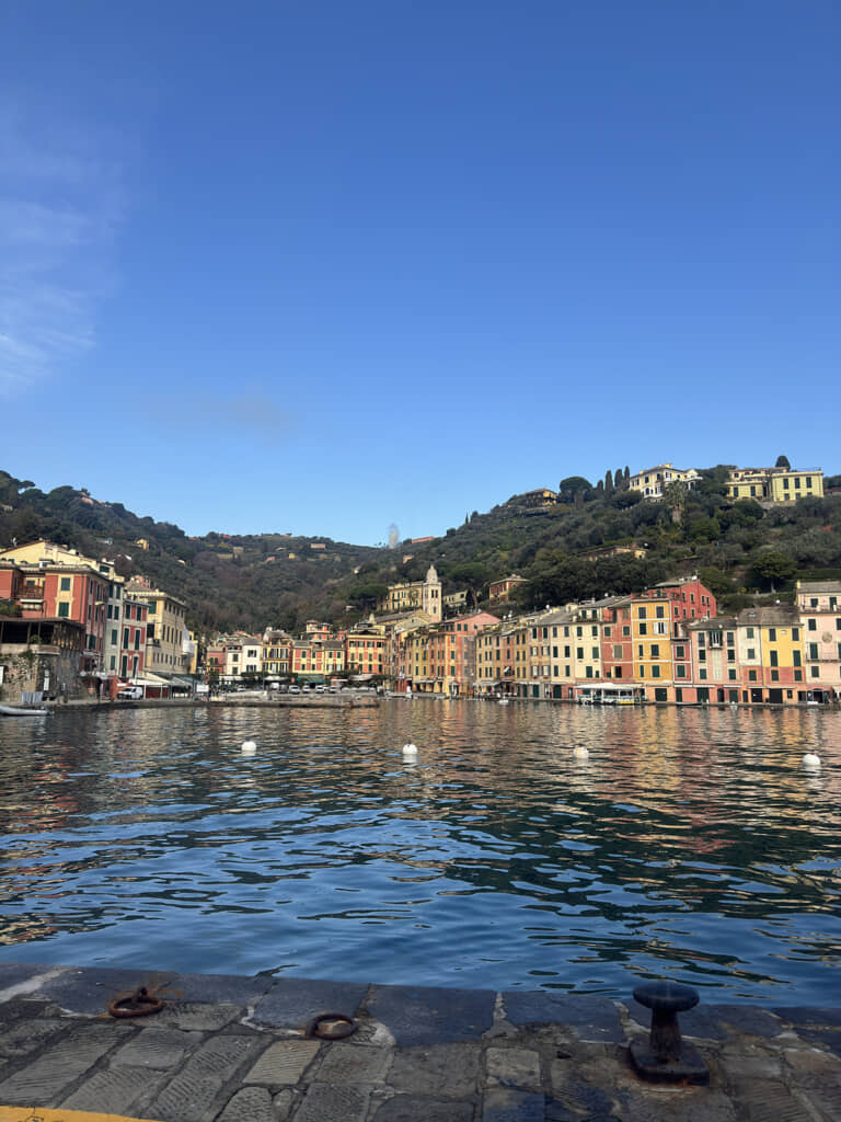 ポルトフィーノの建物はミラコスタそっくり