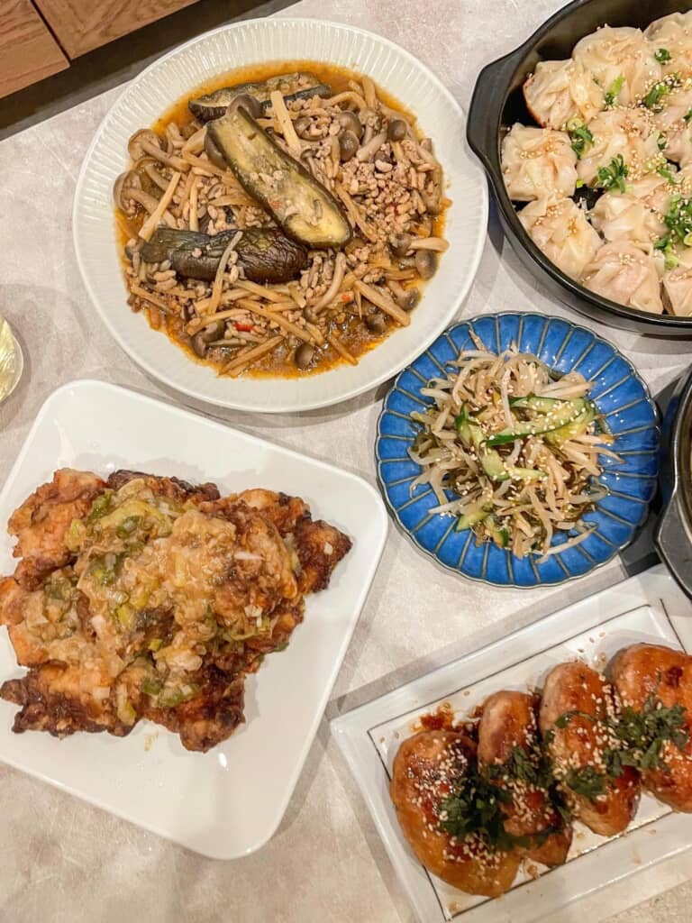 肉料理もたっぷり