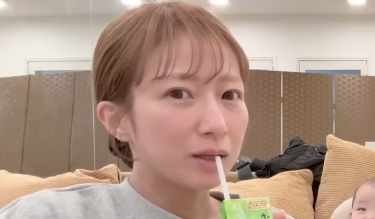 辻希美、キッチン工事中で7歳息子とコンビニへ 「マジで1番好き」激ハマりの購入品紹介(1/3) | エンタメ ねとらぼ