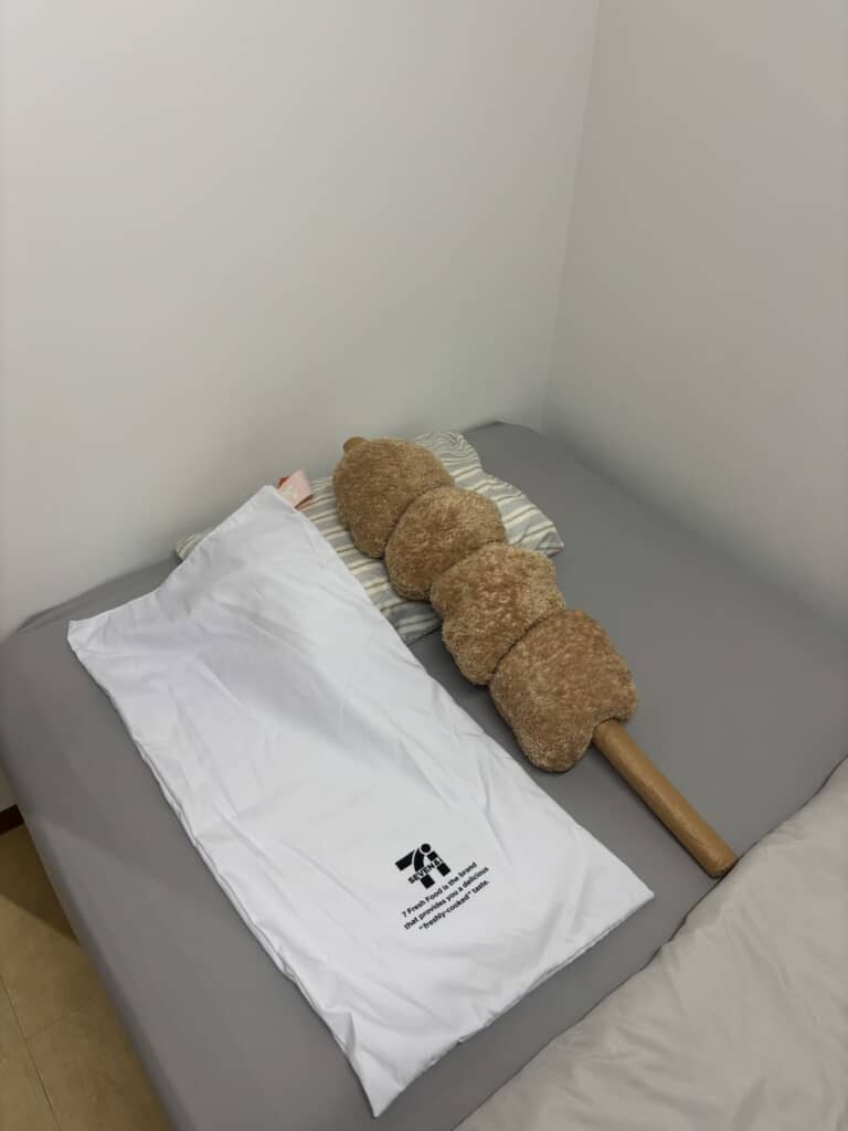 黛さんがゲットした「BIG！ ぬいぐるみからあげ棒」