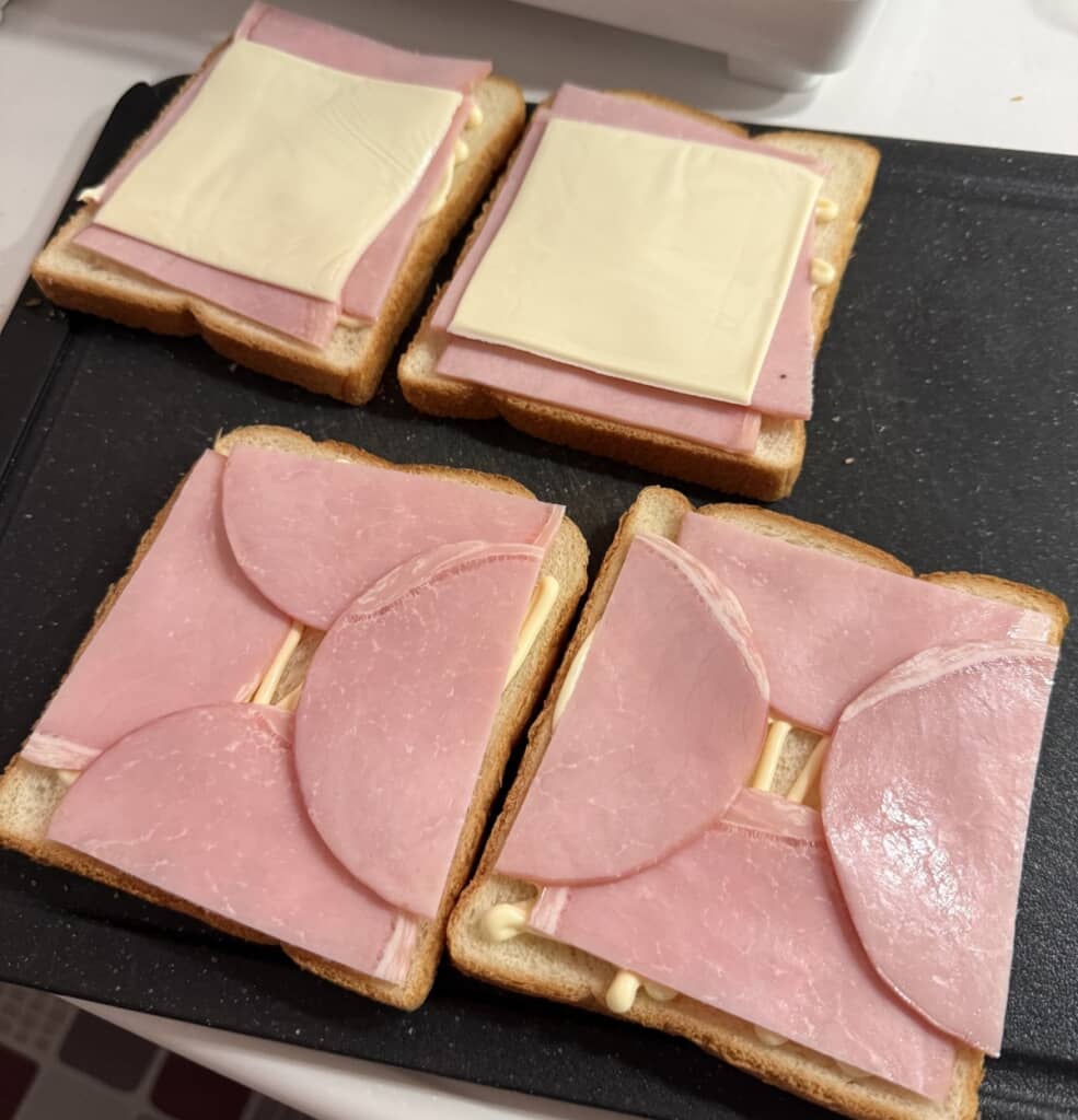 2枚のハムを使ってみっちり仕様に！