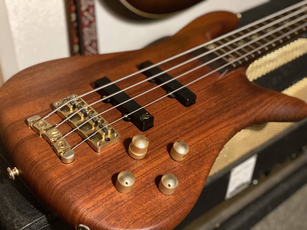 見事な木目が美しい高級品だった！