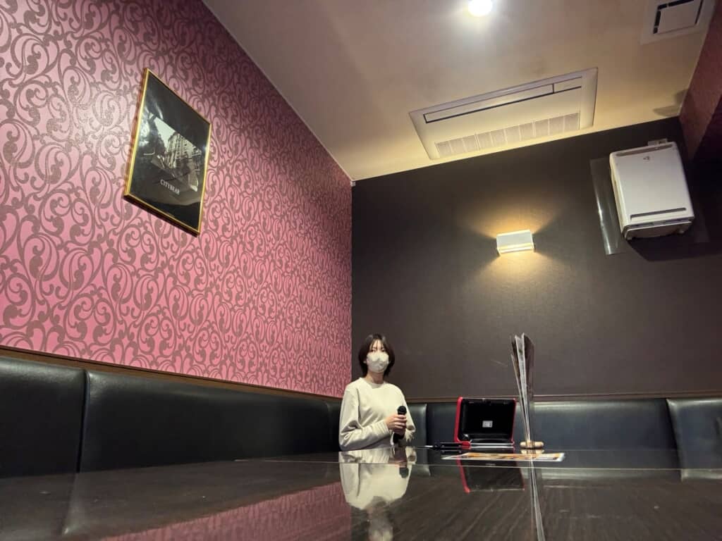 1人なのにパーティールームに通されたくにいちさん