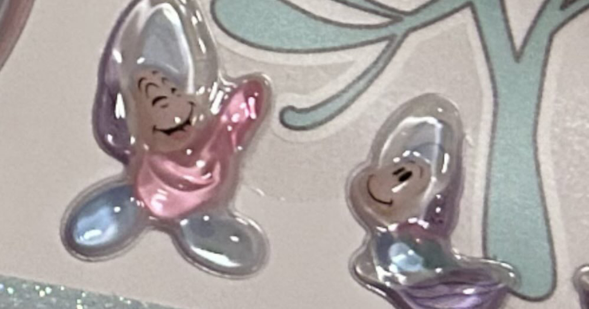 ブーム前に購入したディズニーのボンドロシール→“意外な場所”に貼ると……　驚きの活用法に「かわいいーー！」「ありだな」（1/3） | ライフスタイル ねとらぼ