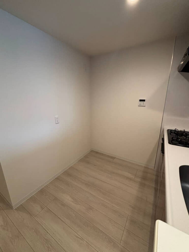 何もない状態のキッチン空間