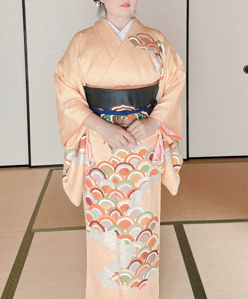 オレンジの華やかな訪問着！